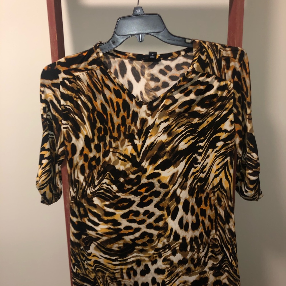 EUC (M) leopard print blouse.